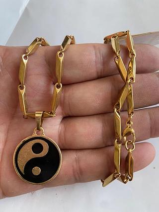 corrente 60cm com pingente yingyang
