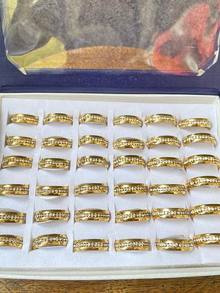 6mm anel alianca pedra com caxia fecho com- 36 UNIDADE